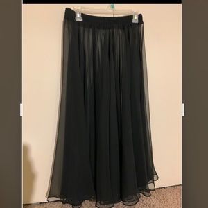 *SOLD* Flowy sheer skirt